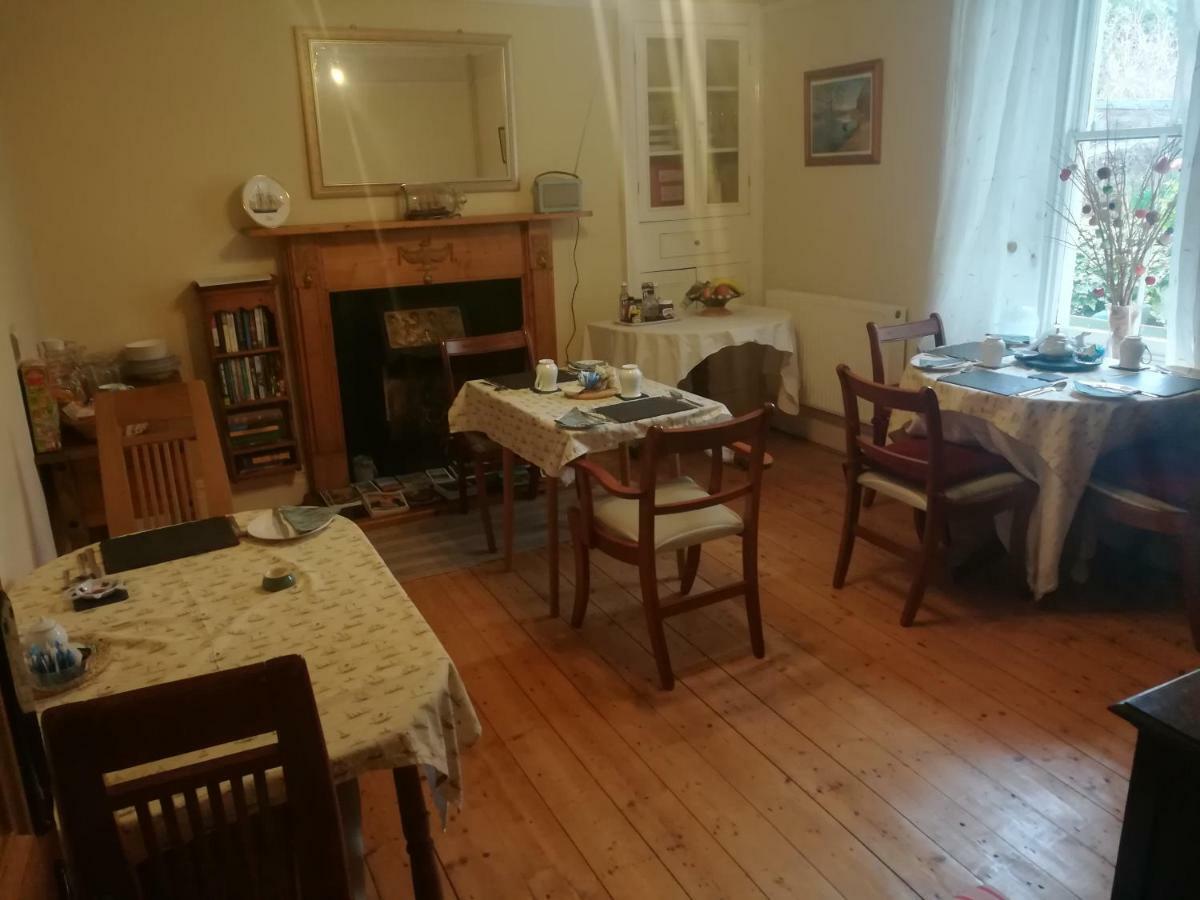 Bed and Breakfast Y Garreg Wen Llanybyther Exteriér fotografie