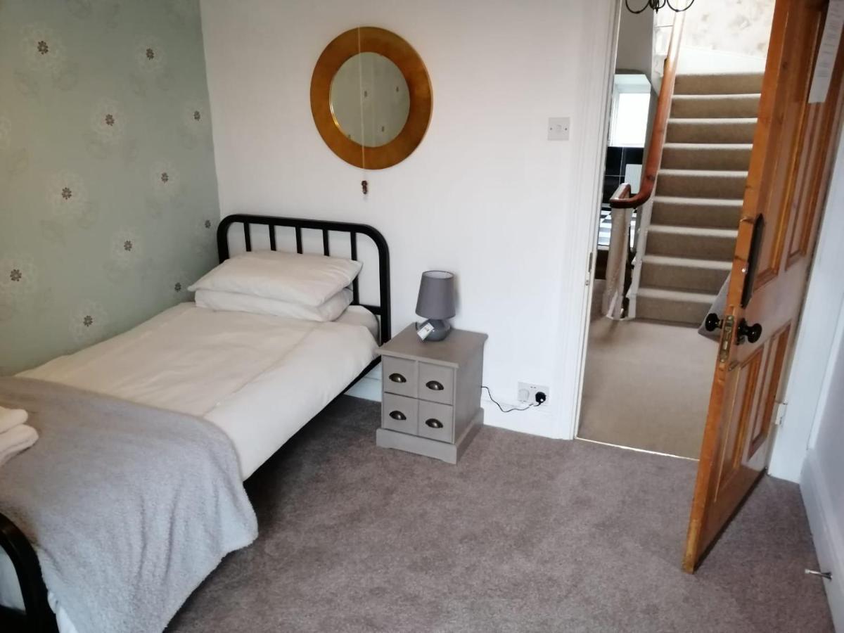 Bed and Breakfast Y Garreg Wen Llanybyther Exteriér fotografie